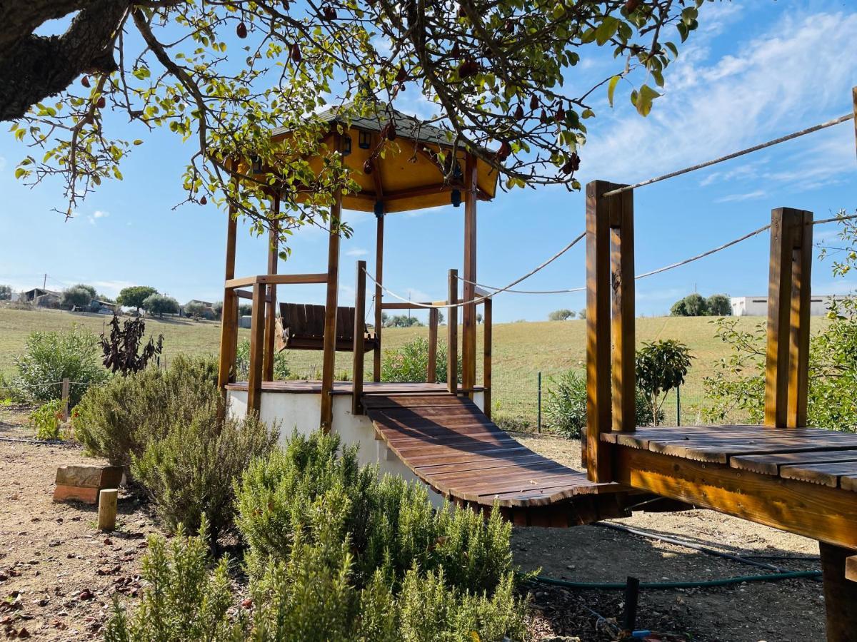 Maison d'hôtes Glamping Turquesa, Feel And Relax In A Wood House à Corredoura Extérieur photo